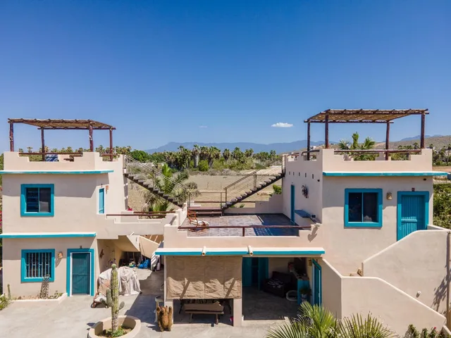 Front of House at House in El Pescadero